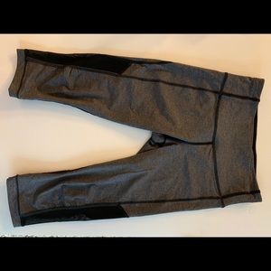 Lululemon - Grey & Black Mesh Cropped Leggings